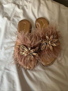 PAOLA FIORENZA Blush Feather Slide Sandals with Crystal Floral Accent